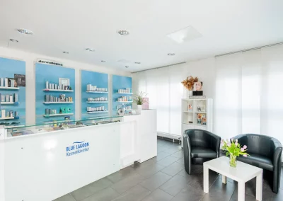 Das BLUE LAGOON Institut für Ästhetik und Hautpflege in Bonn - Eingangsbereich